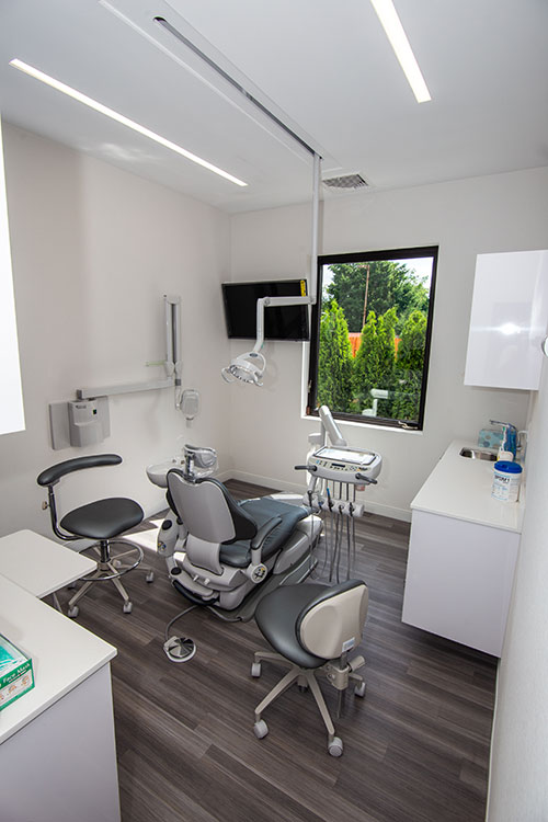 Exam Room with window - Pediatric Dentist and Orthodontics in South Plainfield, NJ